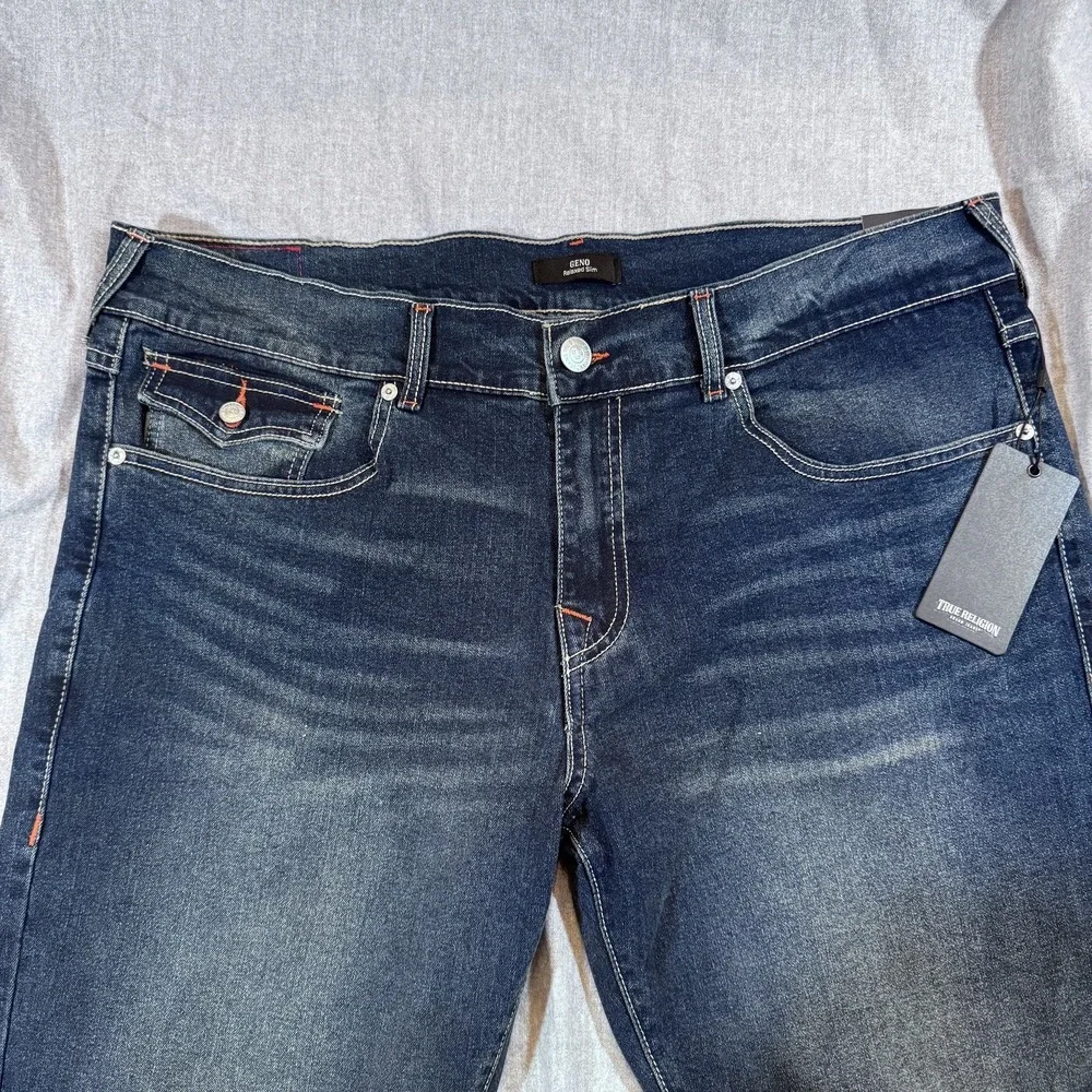 True Religion Jeans Mens 38X32 Geno Relaxed Slim‎ SN Flap Denim Medium Wash
